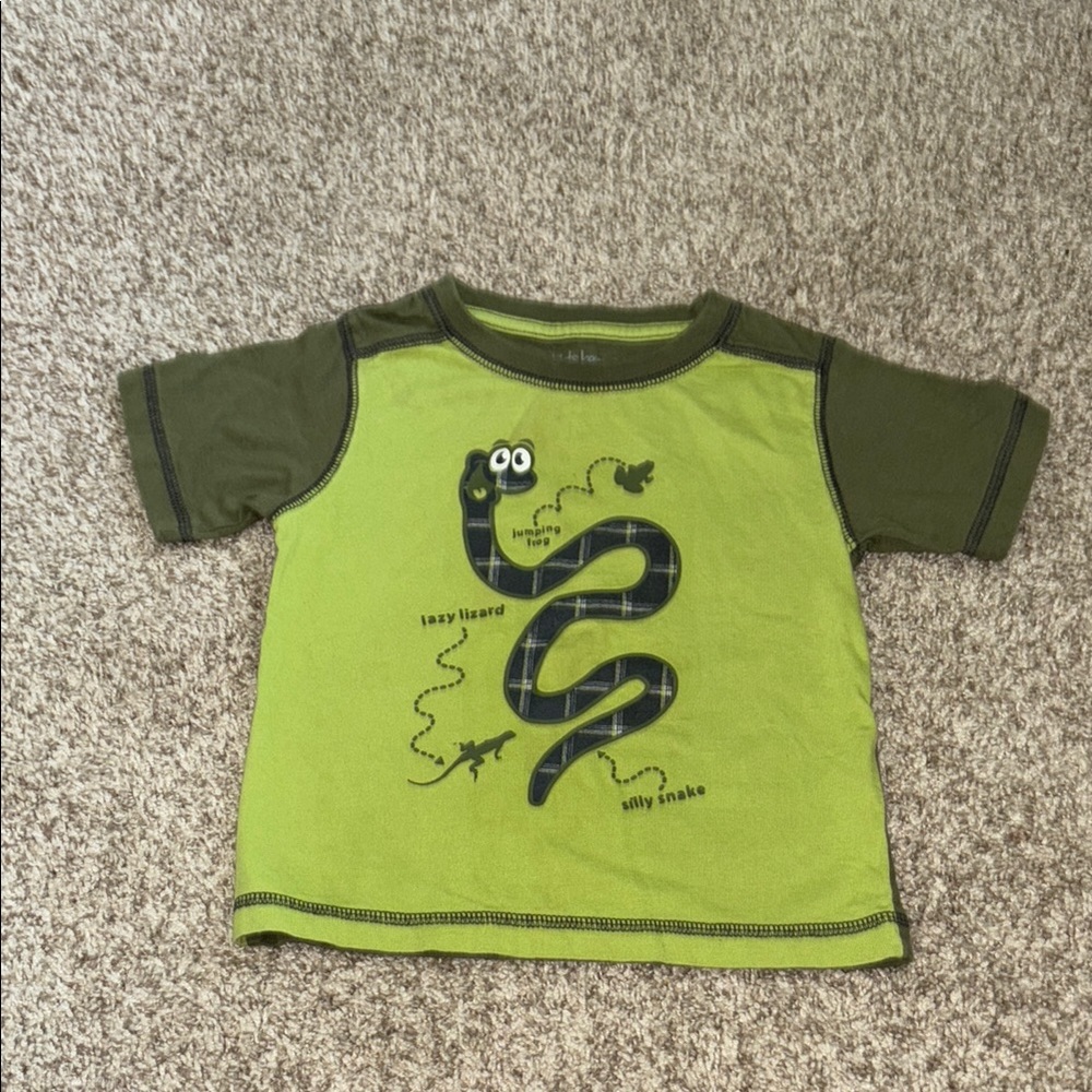 Green Short Sleeve Tee with Snake Graphic